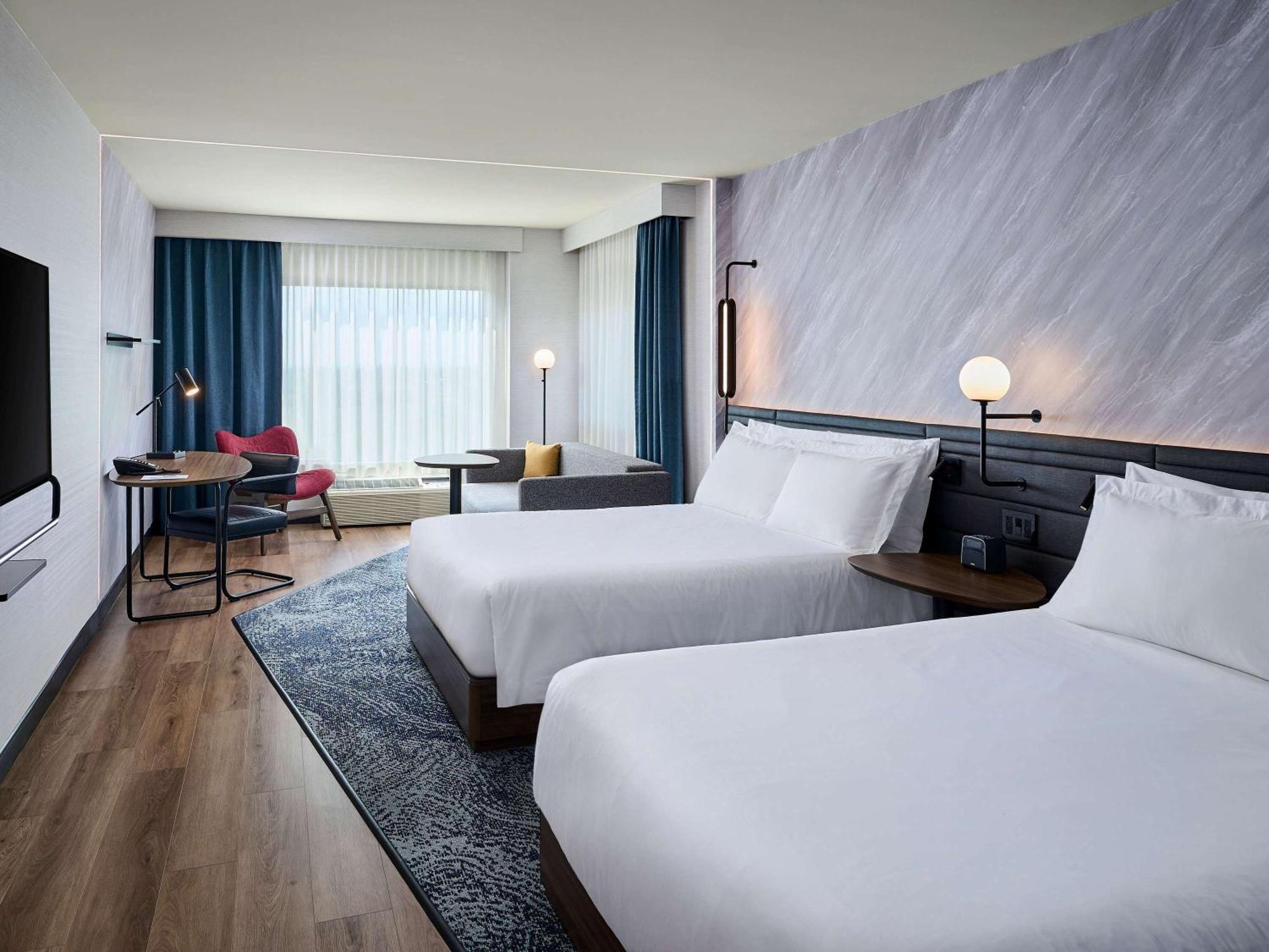 Novotel Toronto Vaughan Centre Экстерьер фото