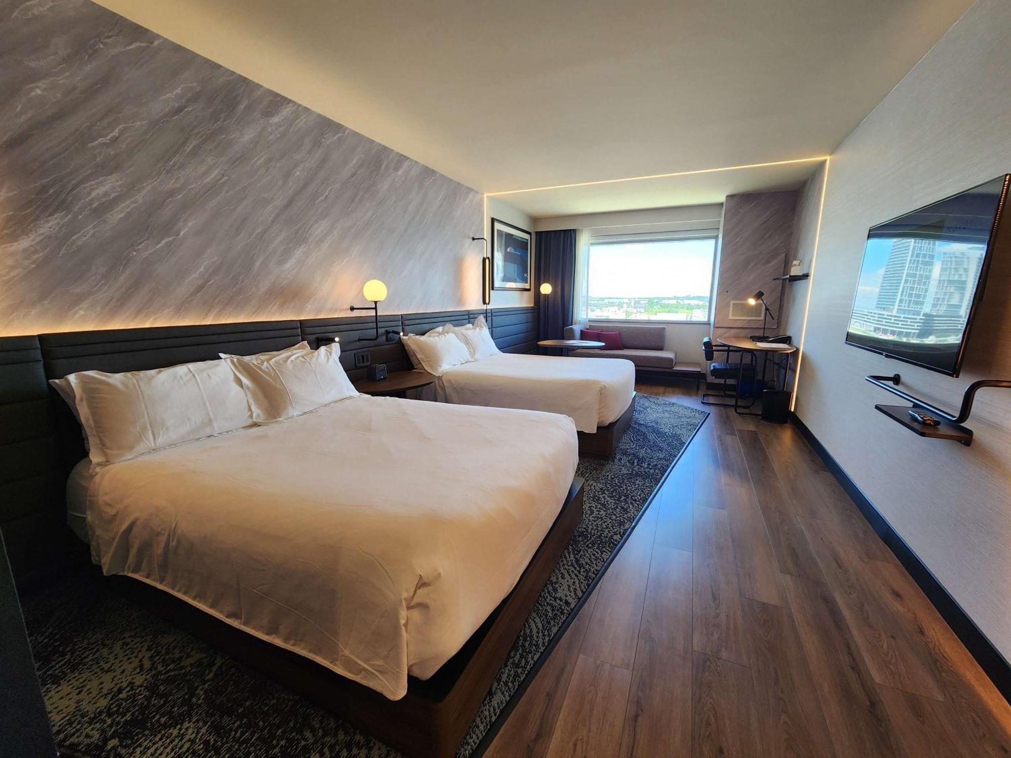 Novotel Toronto Vaughan Centre Экстерьер фото