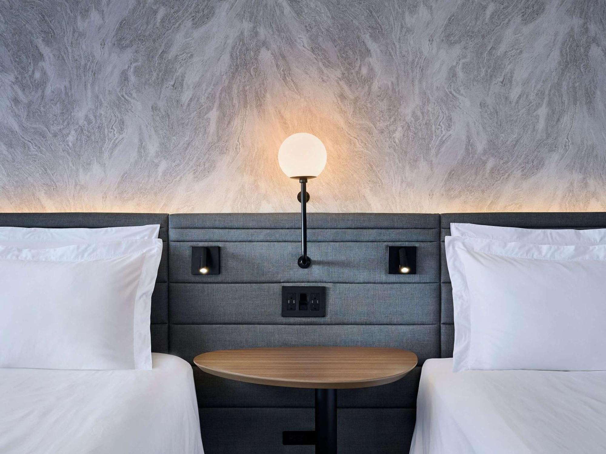 Novotel Toronto Vaughan Centre Экстерьер фото