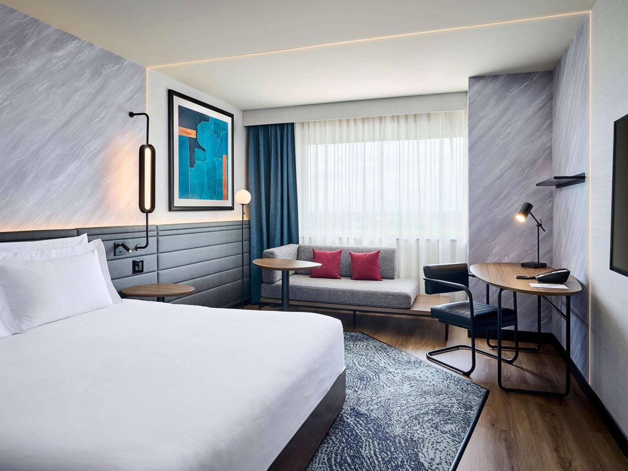 Novotel Toronto Vaughan Centre Экстерьер фото