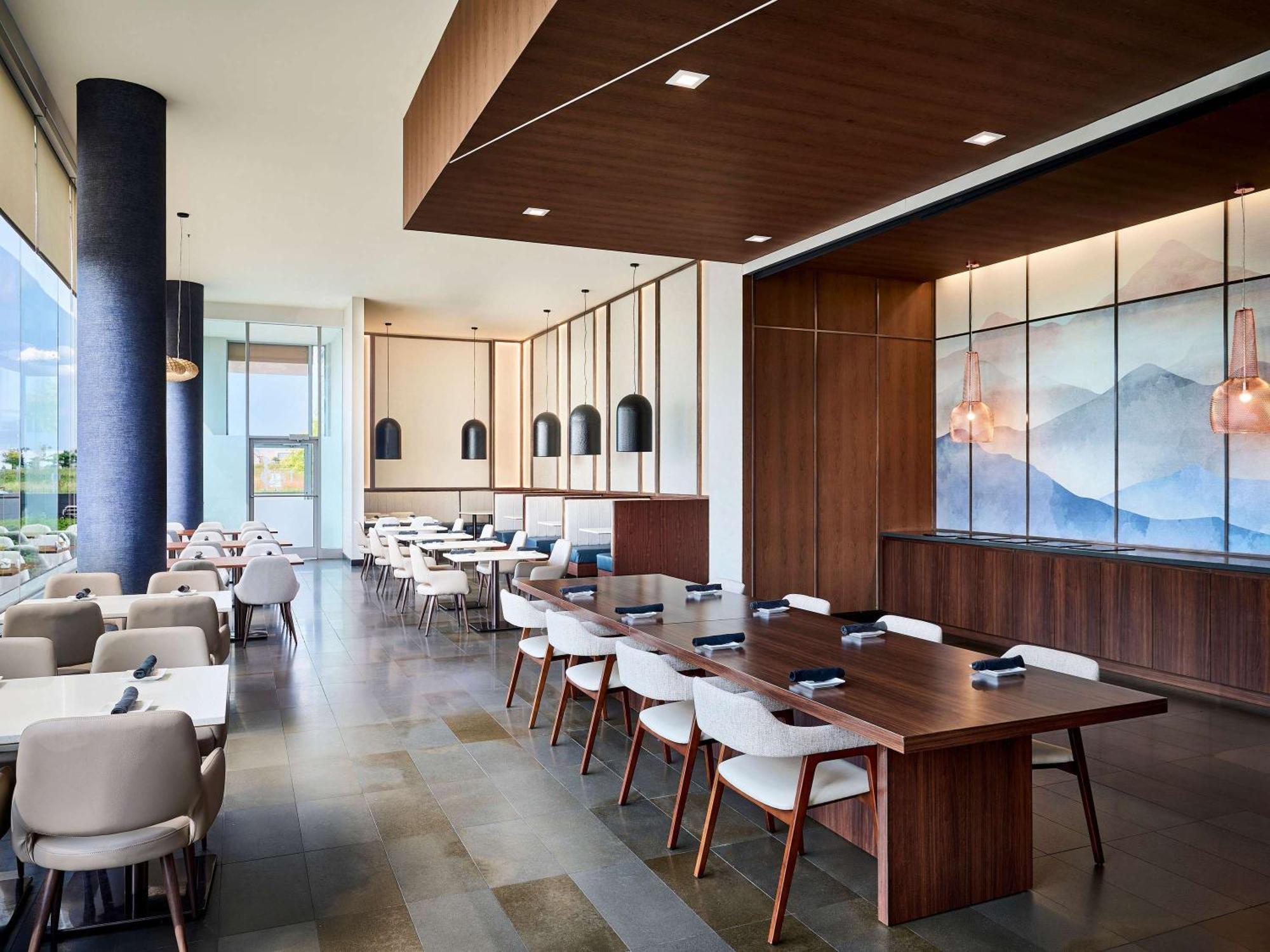 Novotel Toronto Vaughan Centre Экстерьер фото