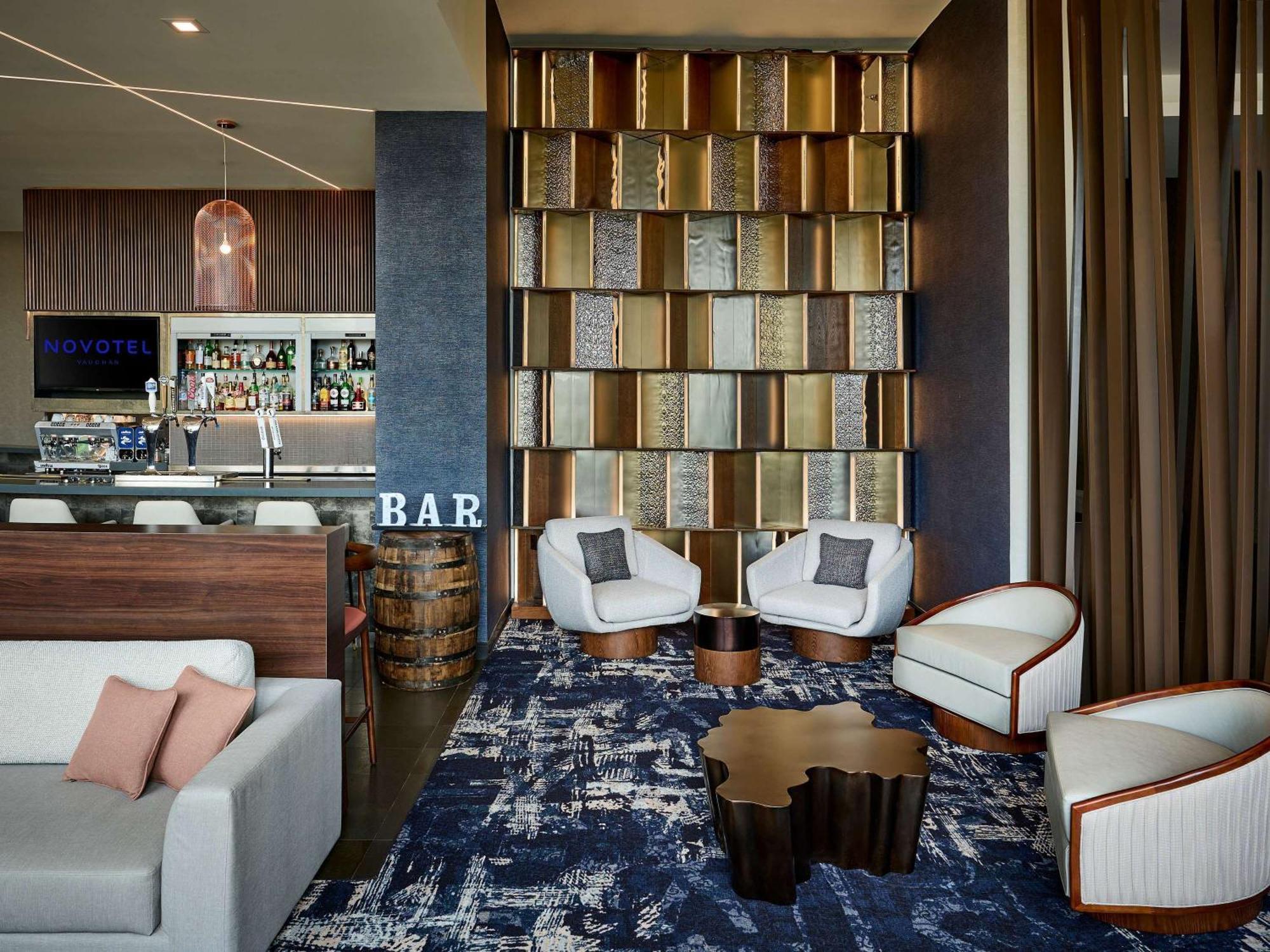 Novotel Toronto Vaughan Centre Экстерьер фото